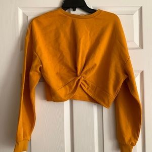 Crop sweatshirt